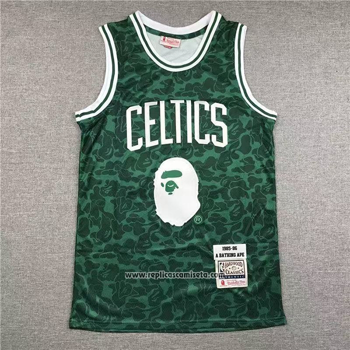 Camiseta Boston Celtics Bape NO 93 Slap Sticker Mitchell & Ness 1985-86 Verde